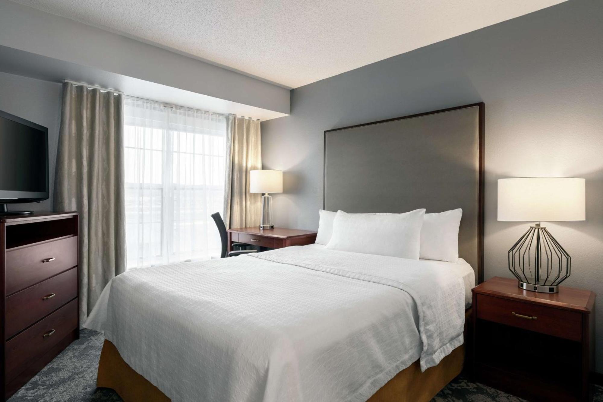 Homewood Suites By Hilton Erie Kearsarge Екстер'єр фото