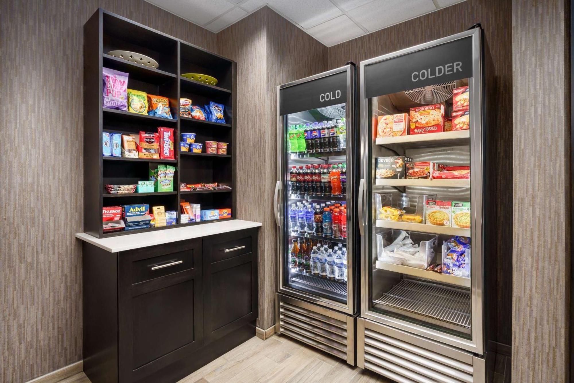 Homewood Suites By Hilton Erie Kearsarge Екстер'єр фото