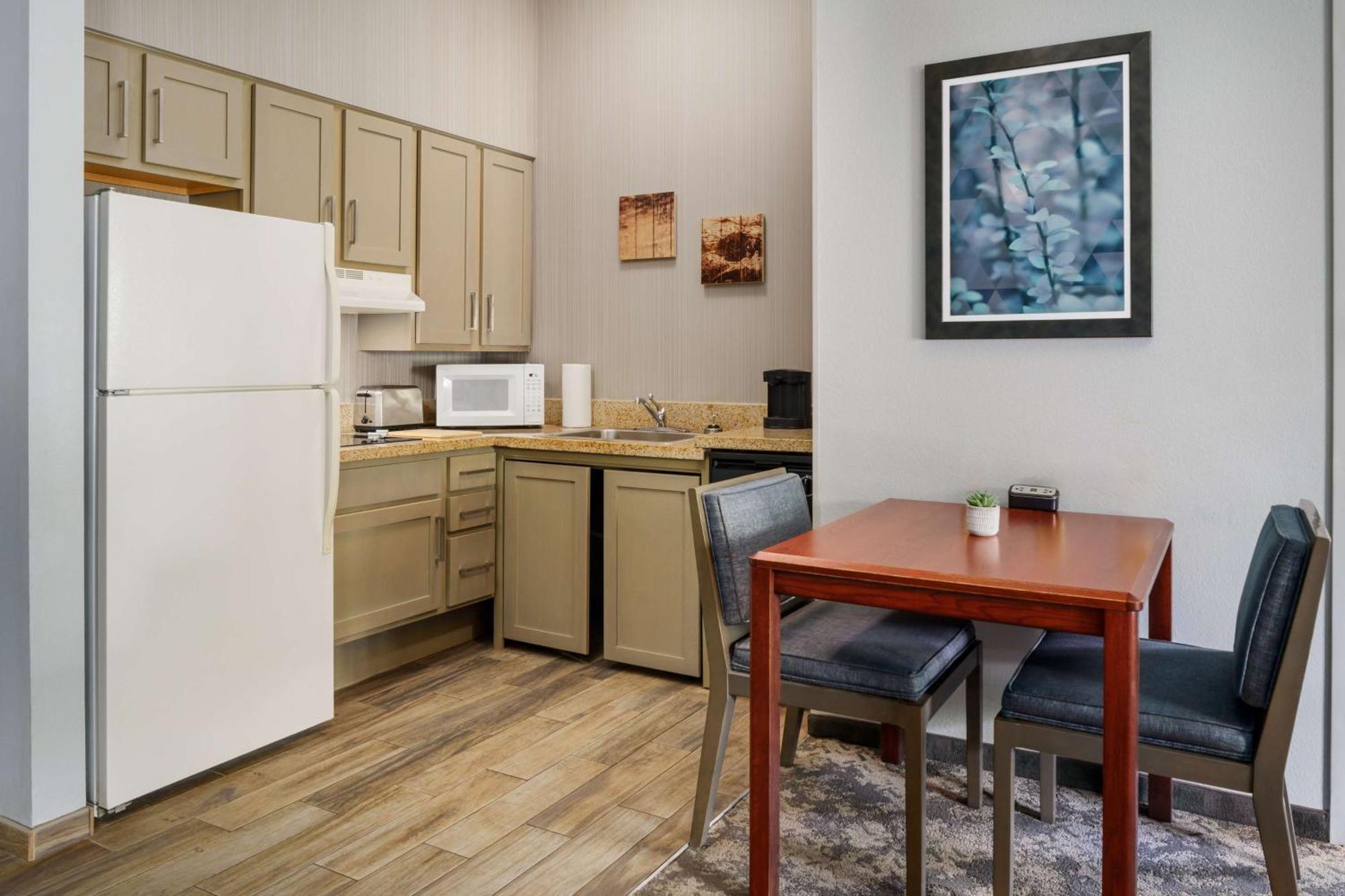 Homewood Suites By Hilton Erie Kearsarge Екстер'єр фото
