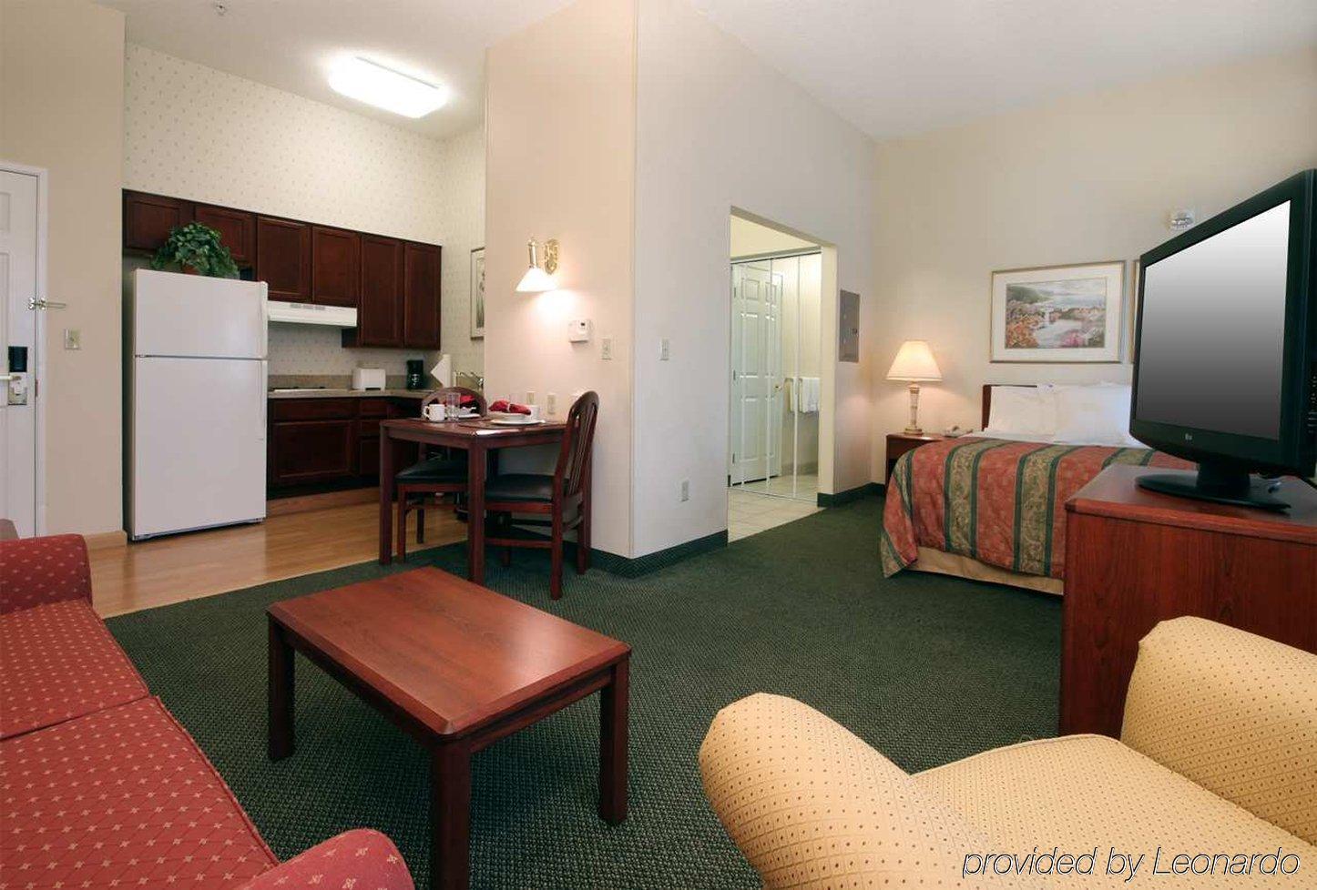Homewood Suites By Hilton Erie Kearsarge Екстер'єр фото
