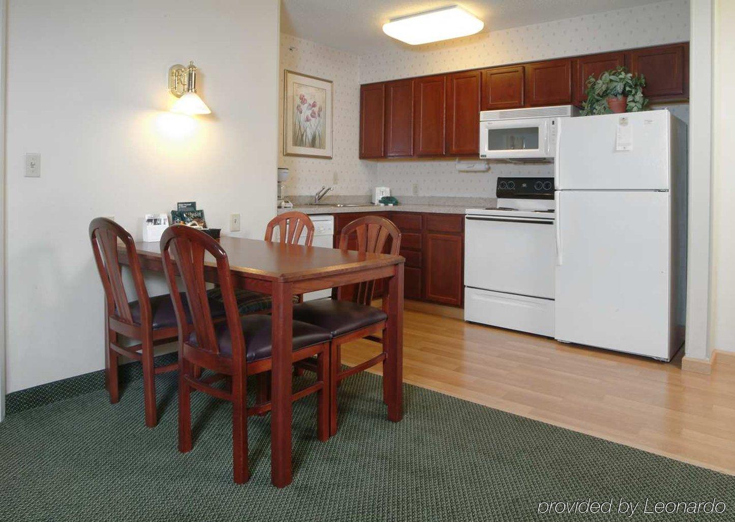 Homewood Suites By Hilton Erie Kearsarge Екстер'єр фото