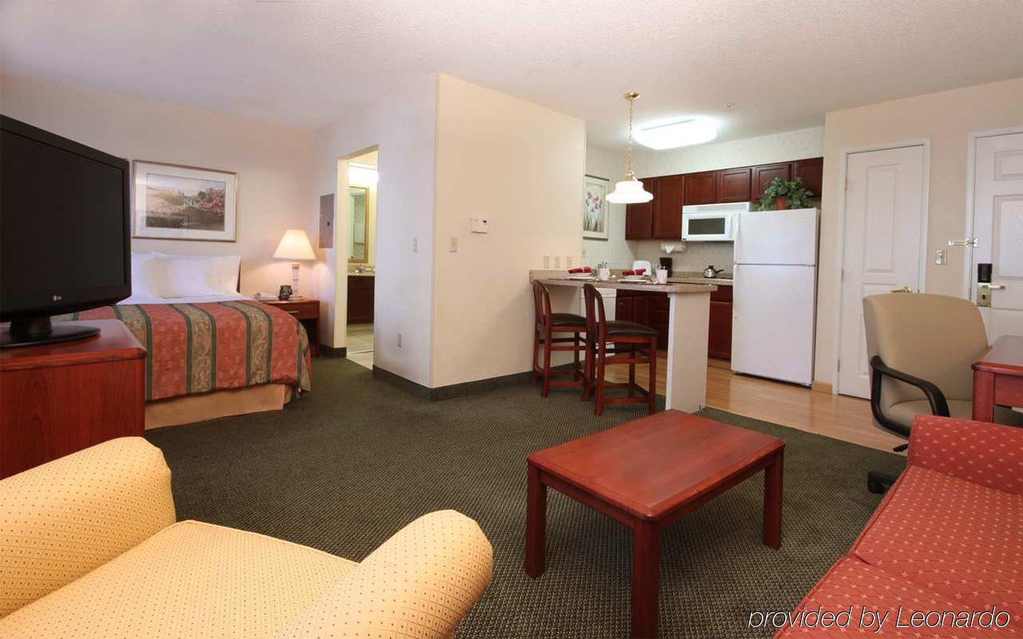 Homewood Suites By Hilton Erie Kearsarge Номер фото