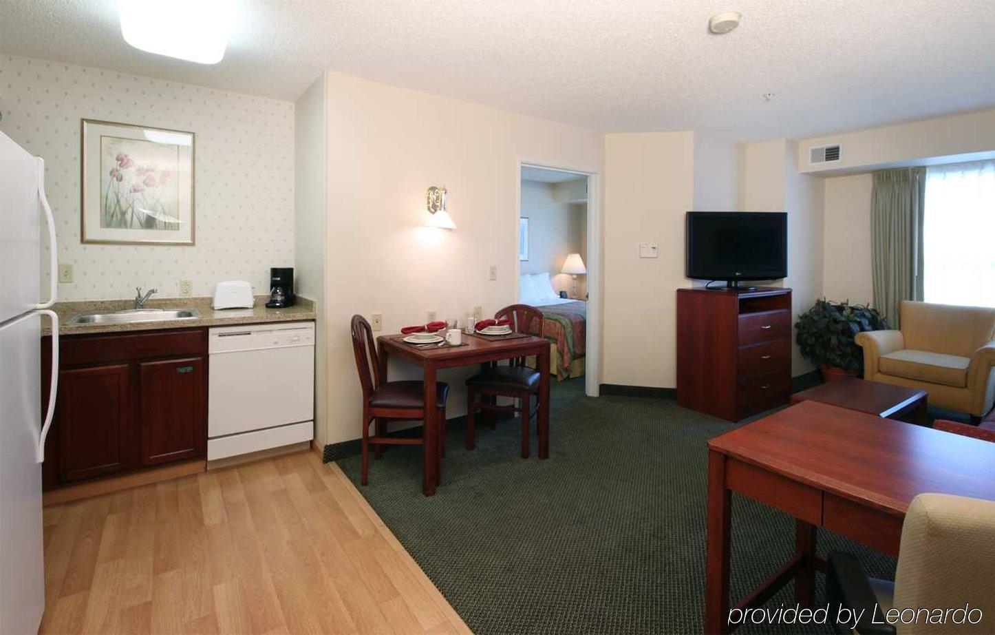 Homewood Suites By Hilton Erie Kearsarge Екстер'єр фото