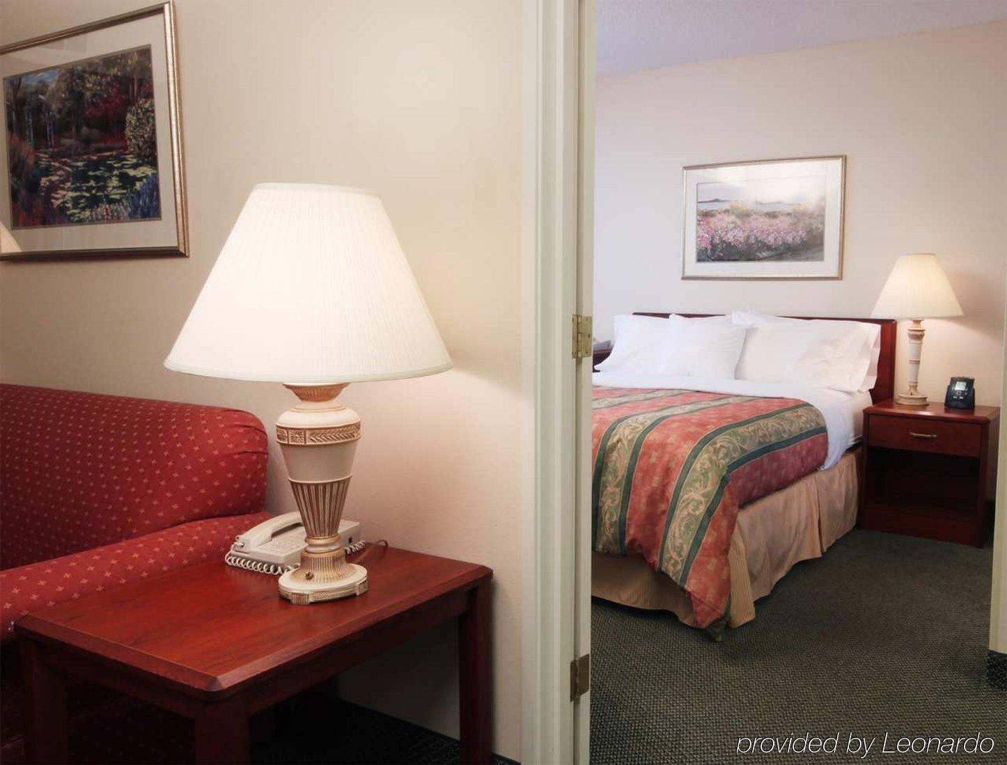 Homewood Suites By Hilton Erie Kearsarge Екстер'єр фото